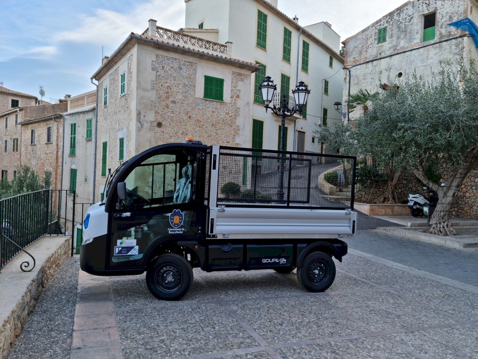 ENTREGA VEHICULO ELÉCTRICO