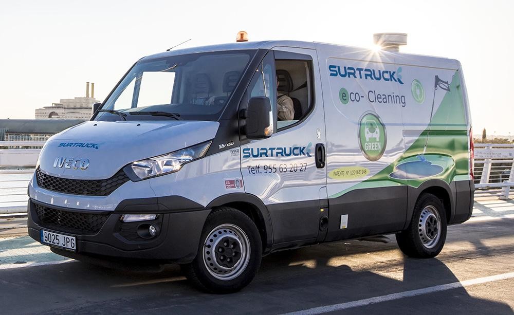 EQUIPO ECOCLEANING